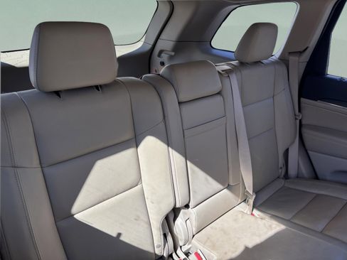 Used 2020 Jeep Grand Cherokee Limited image 23