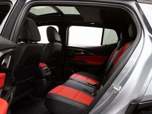 Used 2025 Chevrolet Equinox EV RS image 13