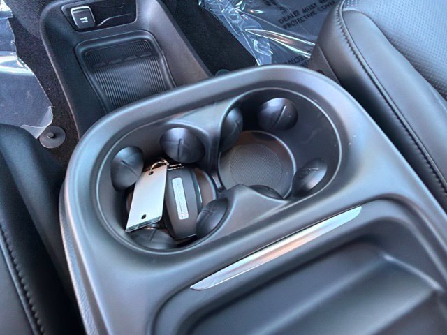 New 2027 Chrysler Pacifica Select AWD/4WD image 29