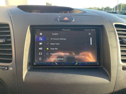 Used 2017 Kia Forte LX w/ Option Group 020 FWD image 9
