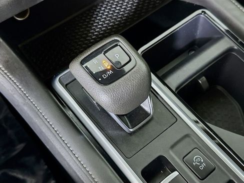 Used 2024 Nissan Pathfinder SV FWD image 33