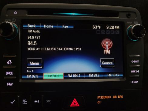 Used 2017 Chevrolet Traverse LT AWD/4WD image 25