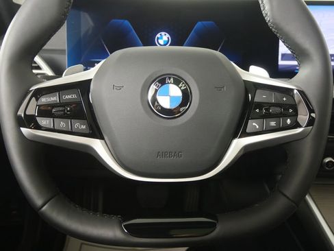 Used 2025 BMW 330i Sedan RWD image 18