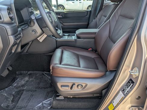 Used 2025 Toyota Land Cruiser w/ Premium Package AWD/4WD image 11