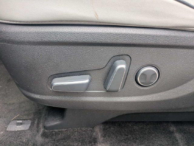 Used 2025 Hyundai Palisade SEL FWD image 18