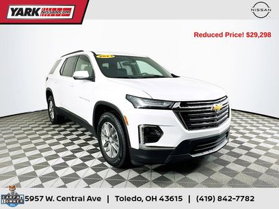 Used 2023 Chevrolet Traverse LT