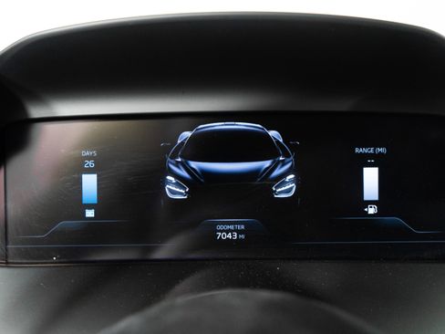 Used 2024 McLaren 750S image 35