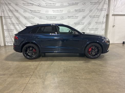 Used 2025 Audi RS Q8 performance image 4