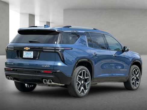 New 2026 Chevrolet Traverse High Country FWD image 4