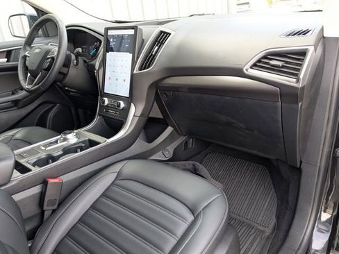 Used 2024 Ford Edge SEL w/ Convenience Package image 32