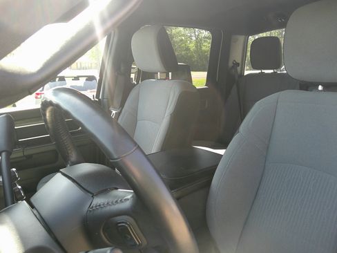 Used 2024 RAM 2500 Big Horn image 13