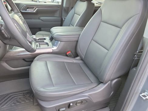 Used 2024 Chevrolet Silverado 1500 LTZ image 12