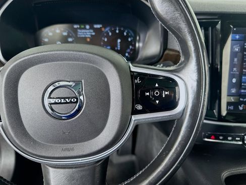 Used 2018 Volvo S90 T6 Momentum w/ Convenience Package image 36