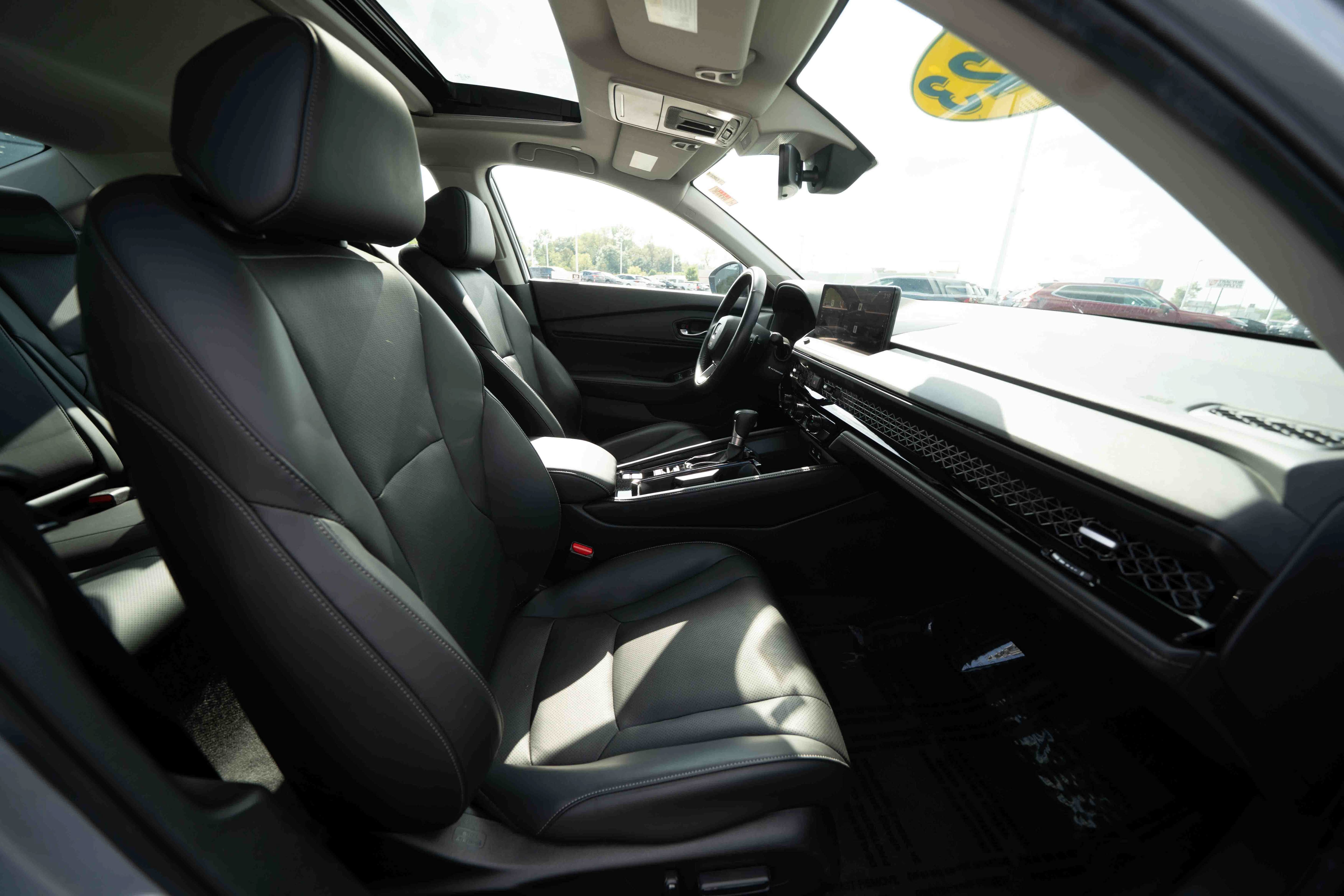 Certified 2023 Honda Accord Touring image 26