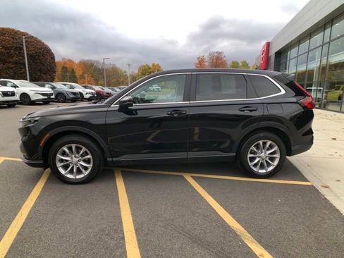 Used 2023 Honda CR-V EX image 2