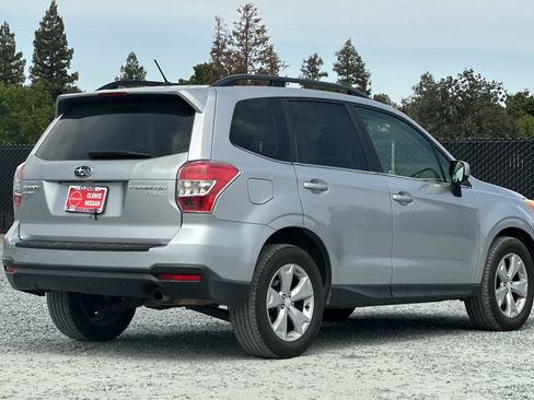 Used 2015 Subaru Forester 2.5i Limited AWD/4WD image 3