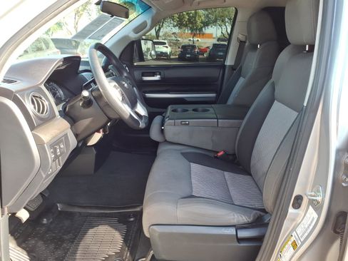 Used 2017 Toyota Tundra SR5 image 13