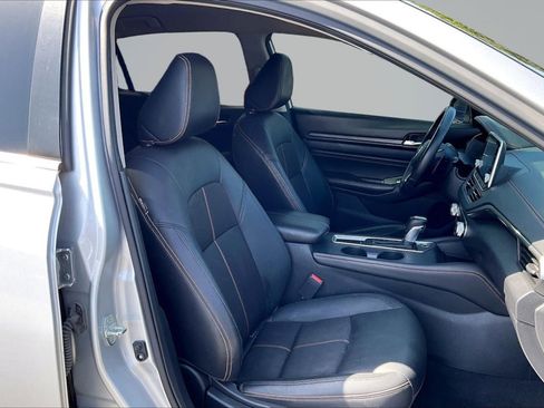 Used 2021 Nissan Altima 2.5 SR FWD image 7