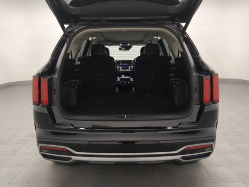 Used 2021 Kia Sorento SX image 29