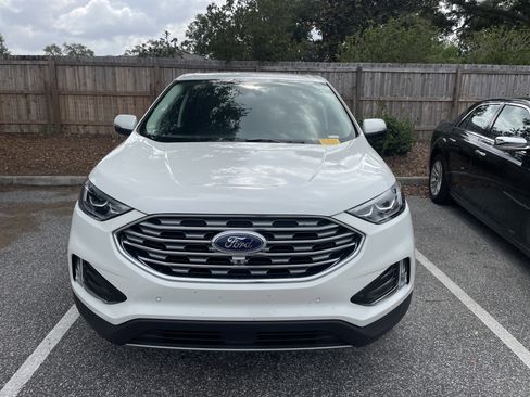 Used 2024 Ford Edge Titanium w/ Equipment Group 301A AWD/4WD image 2