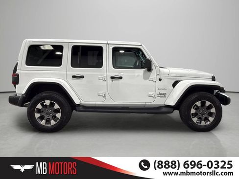 Used 2021 Jeep Wrangler Unlimited Sahara w/ Uconnect 4C Nav & Sound Group AWD/4WD image 3