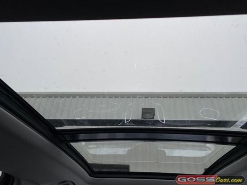 Used 2020 Chevrolet Equinox Premier image 16