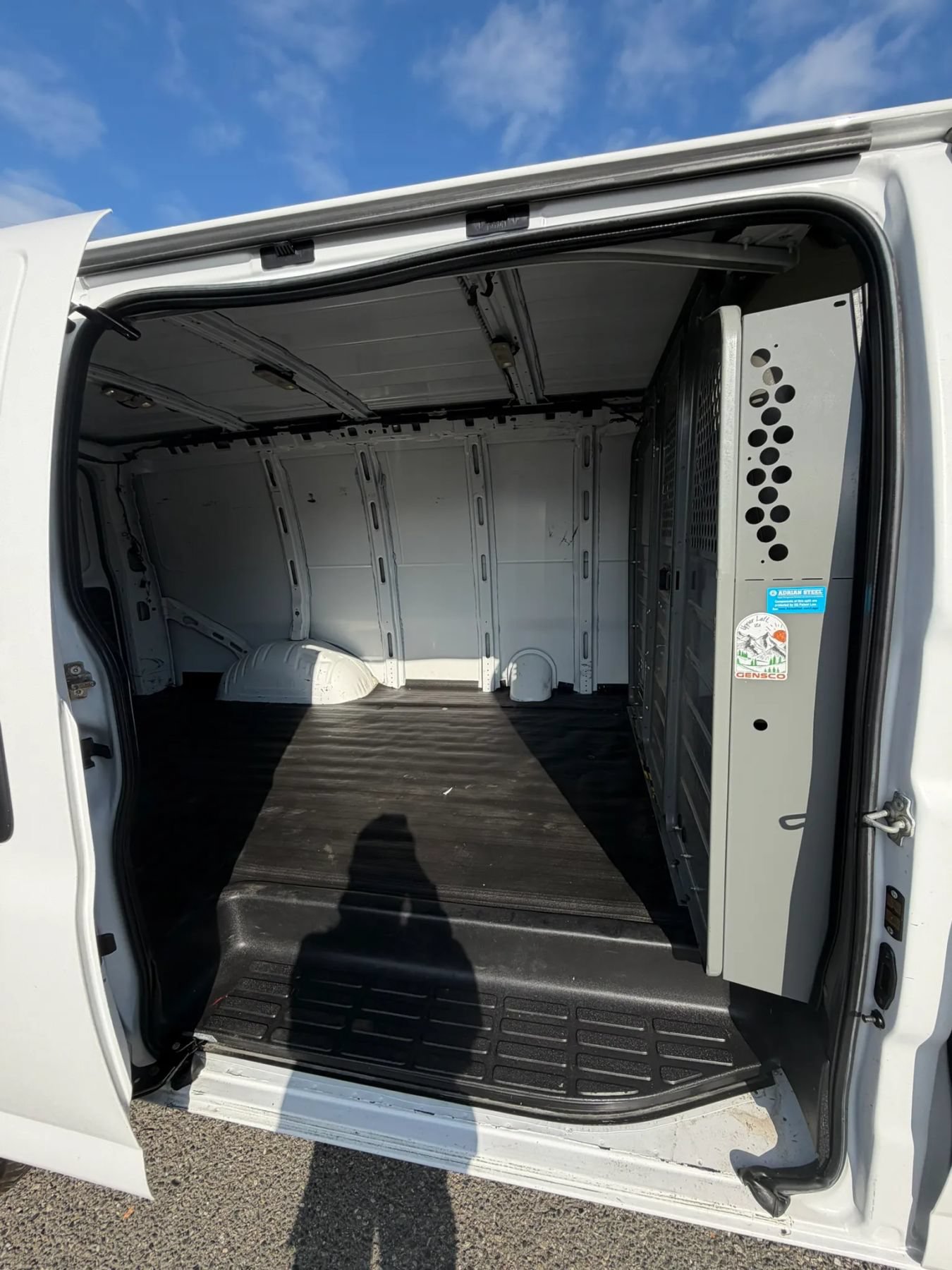 Used 2023 GMC Savana 2500 w/ Driver Convenience Package RWD image 21