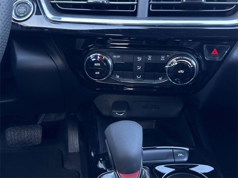 New 2026 Chevrolet Trax RS w/ Sunroof Package image 16