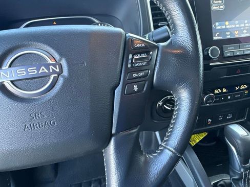 Used 2022 Nissan Frontier SV w/ Technology Package AWD/4WD image 15