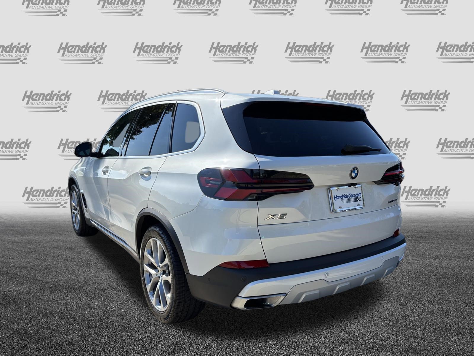 Certified 2024 BMW X5 xDrive40i w/ Executive Package AWD/4WD image 8