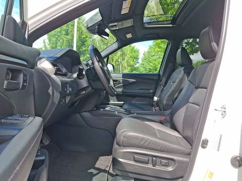 Used 2023 Honda Passport EX-L image 11