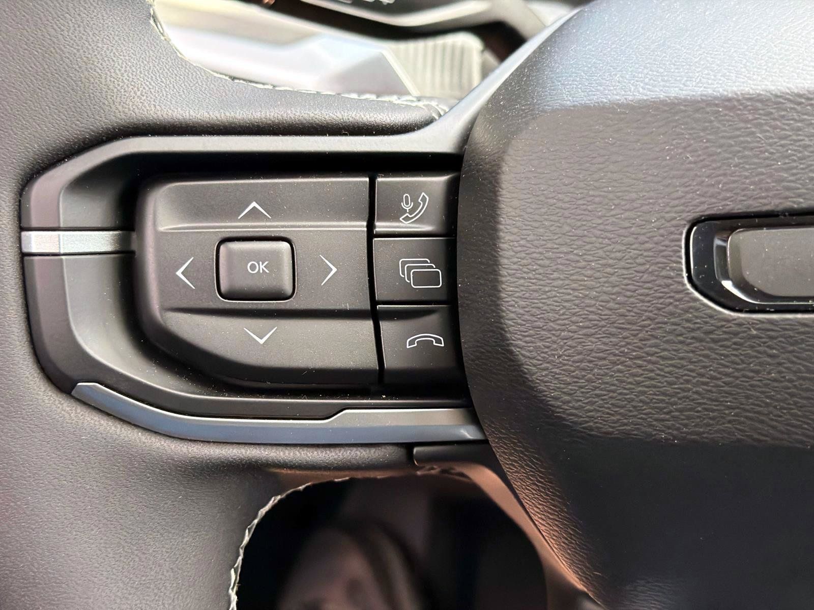 New 2026 Jeep Cherokee Limited AWD/4WD image 16