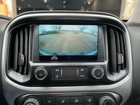 Used 2022 Chevrolet Colorado LT w/ Fleet Safety Package image 33