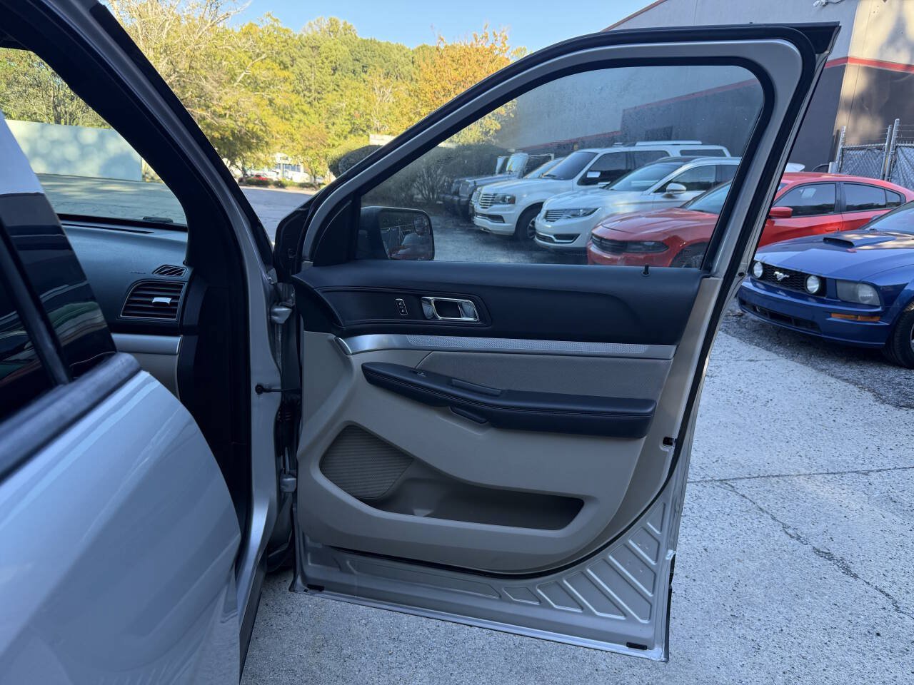 Used 2018 Ford Explorer FWD image 41