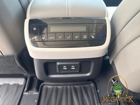 Used 2026 INFINITI QX60 Luxe w/ Cargo Package AWD/4WD image 29