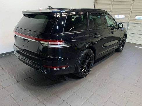 Used 2024 Lincoln Aviator Black Label w/ Jet Package image 3