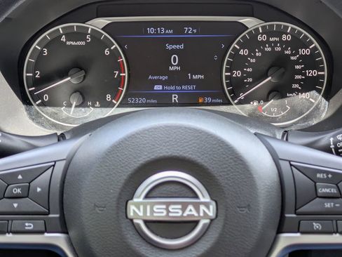 Used 2024 Nissan Altima 2.5 SV image 24