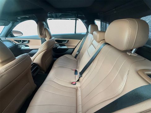 Used 2025 Mercedes-Benz E 450 4MATIC All-Terrain Wagon image 8