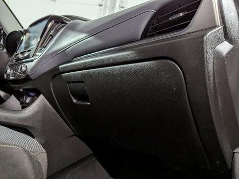 Used 2020 Chevrolet Traverse LT image 23