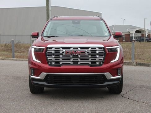 Used 2024 GMC Acadia Denali w/ Super Cruise Package image 3