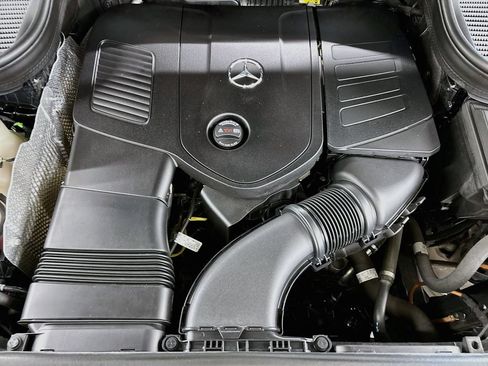 Used 2025 Mercedes-Benz GLE 450e 4MATIC image 27