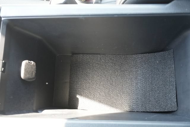 Used 2025 Toyota Camry SE FWD image 39