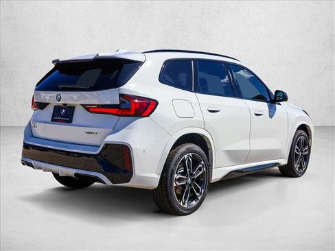 New 2026 BMW X1 xDrive28i AWD/4WD image 5