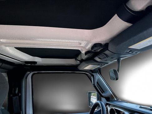 Used 2023 Jeep Wrangler Sport S image 26