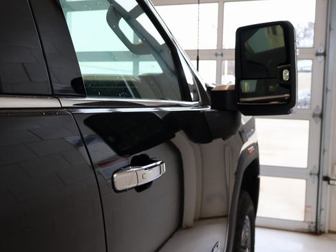 New 2025 GMC Sierra 2500 SLT w/ SLT Convenience Package image 39