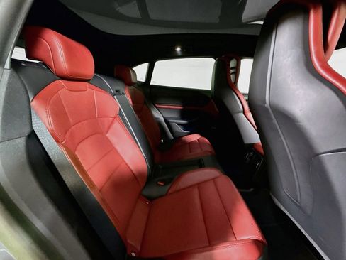 Certified 2023 Porsche Taycan 4 Cross Turismo AWD/4WD image 19