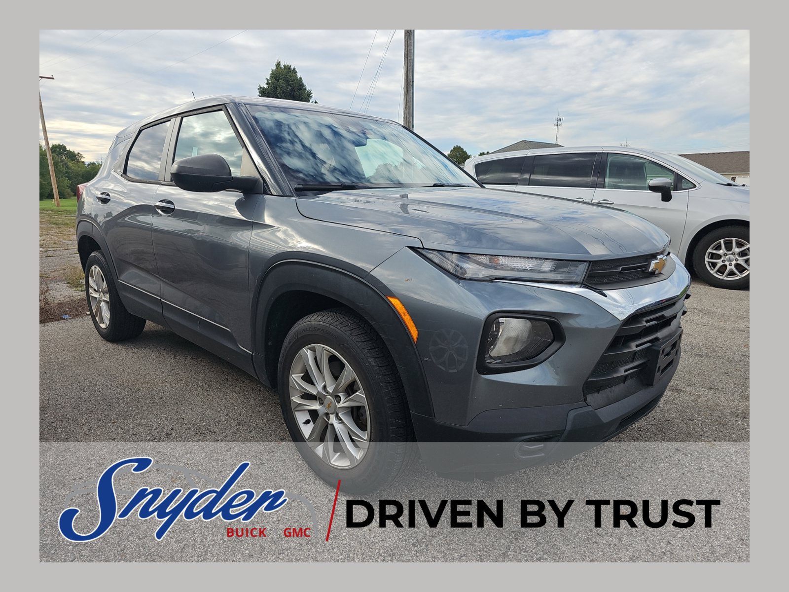 Used 2021 Chevrolet TrailBlazer LS AWD/4WD image 1