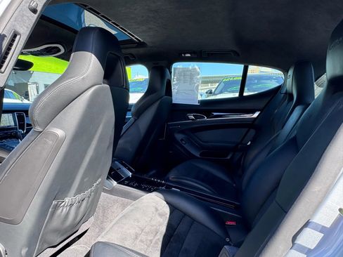 Used 2016 Porsche Panamera GTS image 13