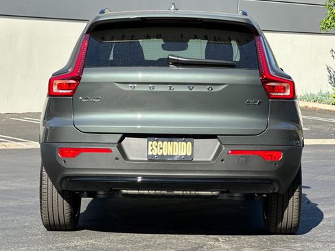 New 2026 Volvo XC40 B5 Ultra image 6