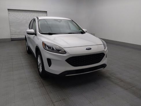 Used 2020 Ford Escape SE FWD image 14